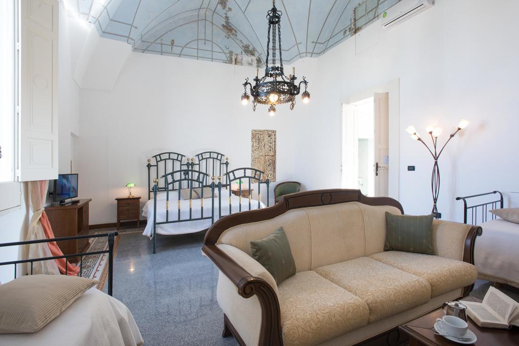 Palazzo Scarciglia - Dimora D'Epoca Minervino di Lecce Phòng bức ảnh