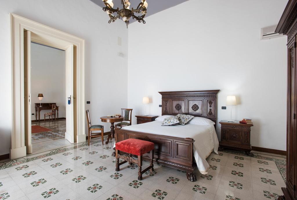 Palazzo Scarciglia - Dimora D'Epoca Minervino di Lecce Ngoại thất bức ảnh